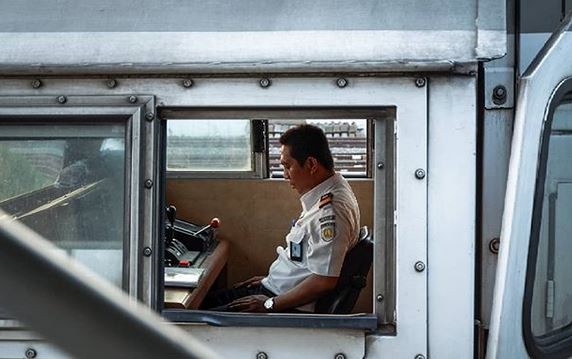 KAI menargetkan seluruh petugas operasional kereta api memiliki sertifikat profesional dalam rangka menjaga kualitas pelayanan. (Foto: iNews Media Group)