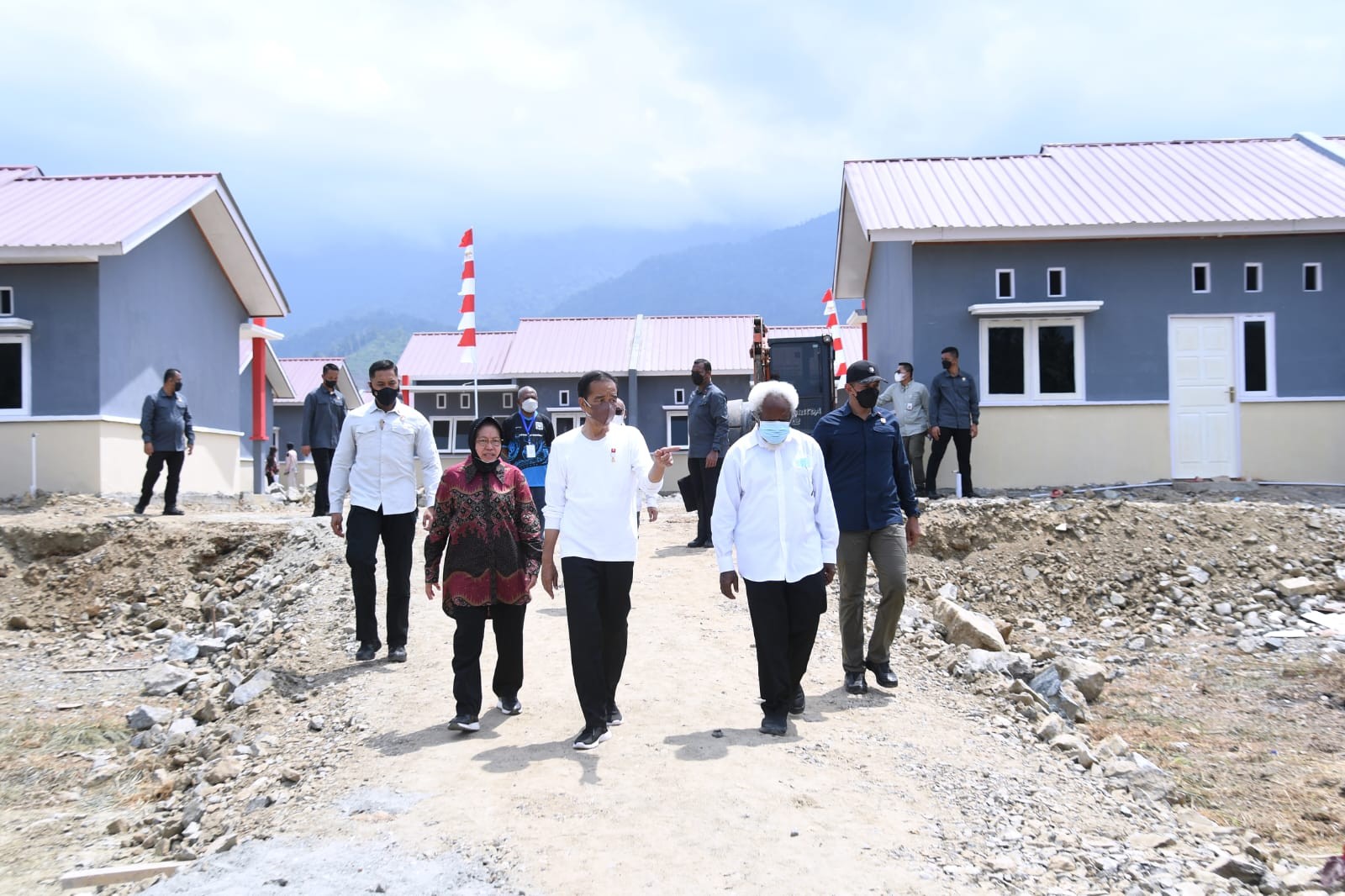 Jokowi Resmikan Rumah Sehat di Jayapura, Ada Lahan Pertanian hingga Ternak Lele. (Foto: Biro Pers Setpres )