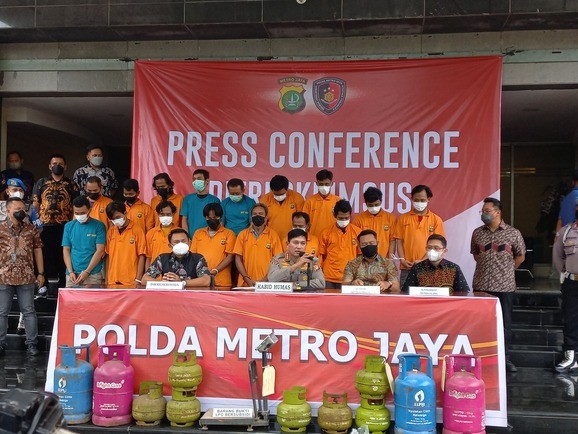 Polda Metro Bongkar Sindikat Pengoplos Elpiji Subsidi(FOTO: MNC Media)