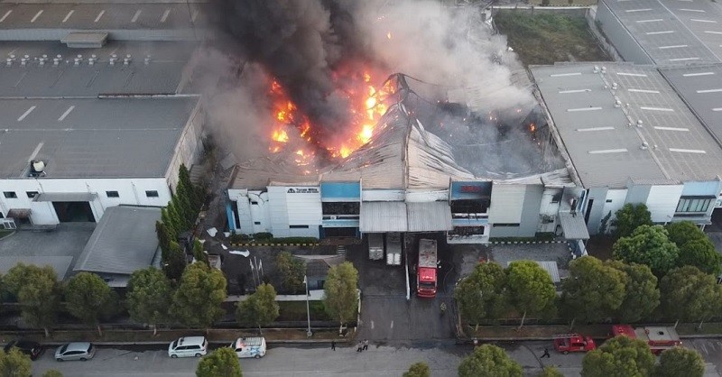 Kawasan Industri Jababeka Cikarang Kebakaran, Ini Kronologinya (FOTO: MNC Media)