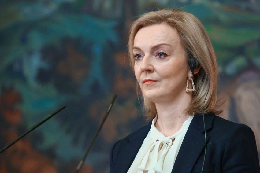 Mundurnya PM Inggris Liz Truss Jadi Pelajaran Berharga bagi Pemimpin Dunia. Foto: MNC Media.