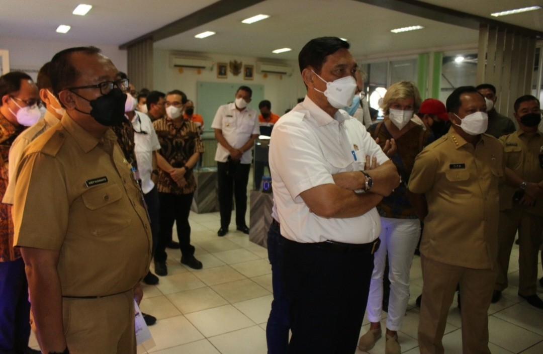 Luhut dan Tito Tinjau Pembangkit Listrik Tenaga Sampah-RDF Plant di Bekasi (Dok.MNC)