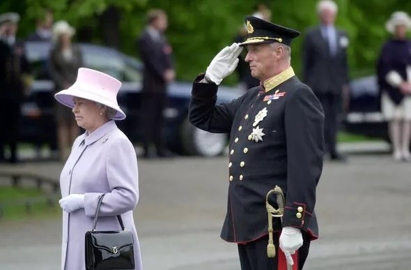 Intip Koleksi Tas Tangan Favorit Ratu Elizabeth, Ada yang Harganya Rp35 Juta. (Foto: MNC Media)