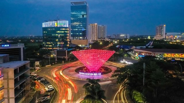 Sejarah Saham SMRA, Emiten yang Bertengger di BEI Sejak 30 Tahun Lalu! (Foto: Sejarah Saham SMRA)
