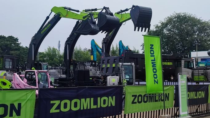 Produsen Mesin Konstruksi Asal China Zoomlion Resmi Masuk Pasar Indonesia. Foto: MNC Media.