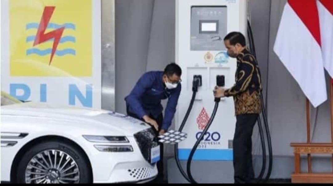 Jokowi Terbitkan Inpres Penggunaan Kendaraan Listrik untuk Dinas, Ini Aturan Lengkapnya (Foto: PLN)
