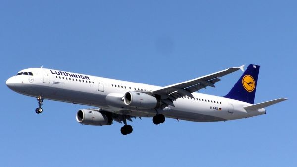 Lego Saham Lufthansa, Jerman Raup Untung Hingga Rp11,33 Triliun (foto: MNC Media)