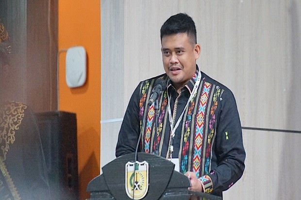 Siap Beralih ke Kendaraan Listrik, Bobby Nasution Bakal Lelang Mobil Dinas (Dok.Sindonews)