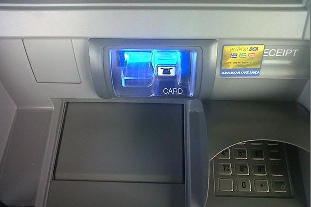 2 Cara Cek Saldo BCA Terbaru 2022, Bisa via m-Banking dan ATM. (Foto: MNC Media)