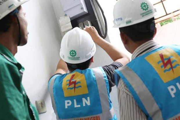 tengah mempersiapkan pembangunan jaringan listrik bertegangan ekstra tinggi 500 kilovolt (kV) Java - Bali Connection (JBC).