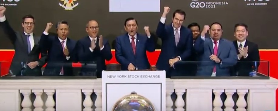 Menko Luhut Buka Jam Perdagangan di Wall Street. Foto: Tangkapan Layar YouTube/NYSE