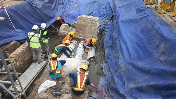 Proyek MRT Glodok-Kota Temukan Saluran Air Kuno, Arkeolog Dilema (FOTO: MNC Media)