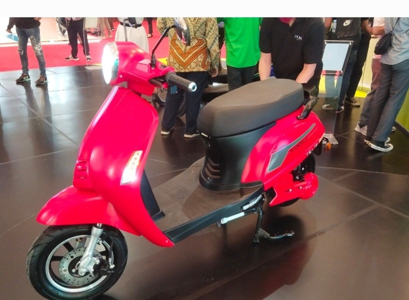 Pabrikan Motor Listrik Volta Luncurkan Skuter Retro, Harganya Rp18 Juta (FOTO:Dok Ist)