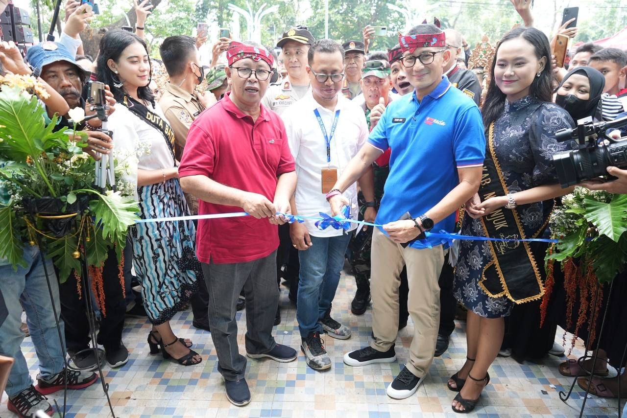 Sandiaga Uno Resmikan Taman Rekreasi The Carnival di Nganjuk Jatim