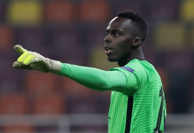 5 Pemain Bintang Sepak Bola yang Digaji Murah, Salah Satunya Ada Kiper Chelsea (Foto: MNC Media)