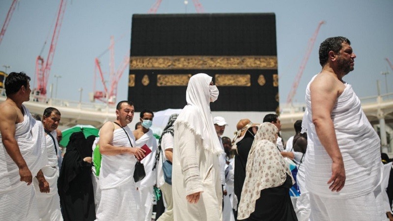 Kemenag Didesak Cabut Izin Travel Umrah PT NSWM yang Telantarkan Jamaah. (Foto MNC Media).