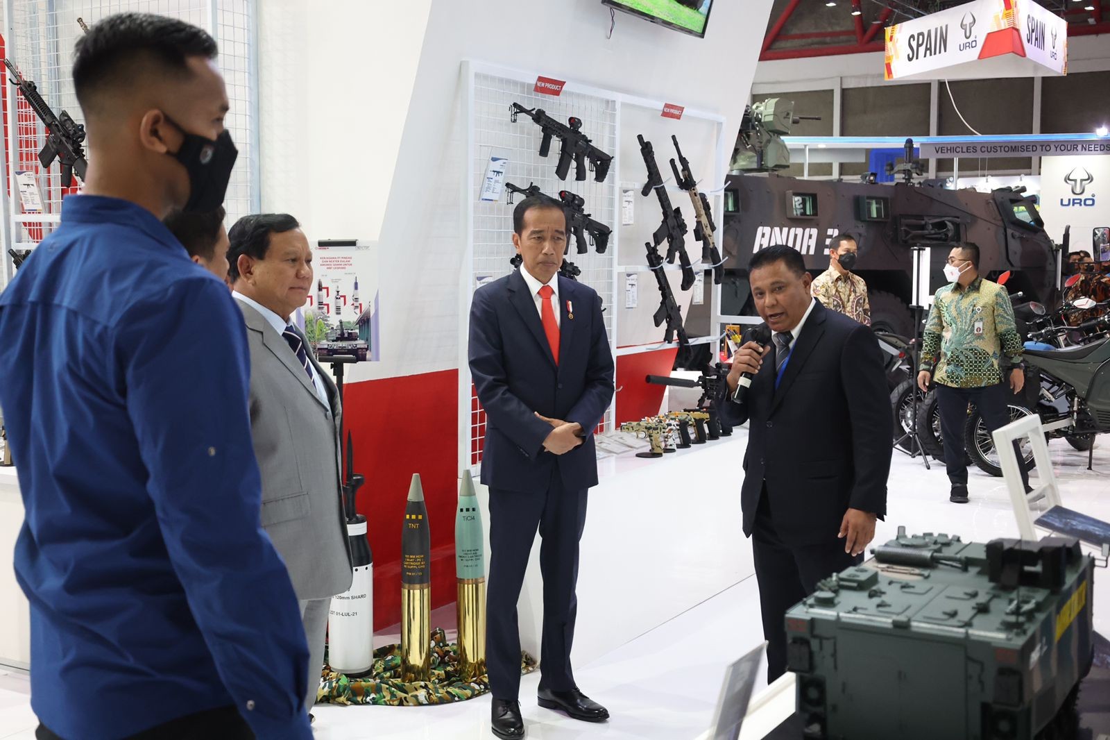 Jokowi Didampingi Prabowo Kunjungi Indo Defence 2022 (Dok.Kemhan)