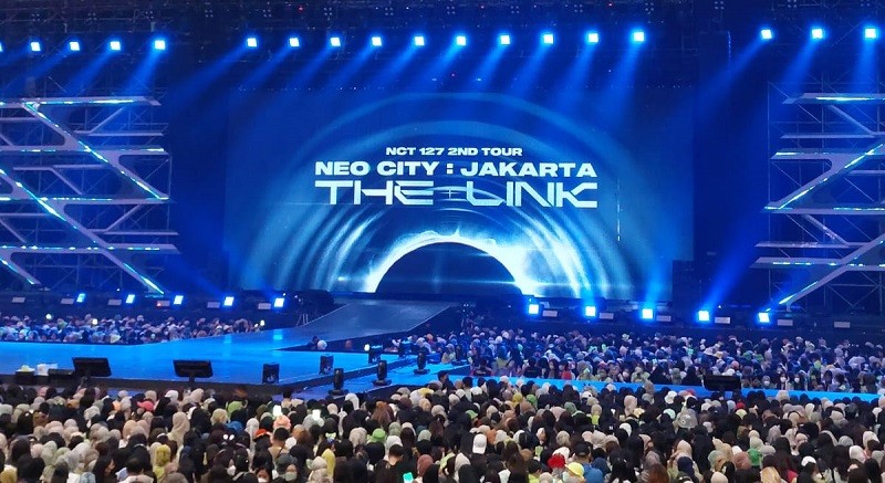 Sempat Distop Imbas 30 Penonton Pingsan, Konser NCT 127 Hari Ini Dilanjutkan (Dok.Okezone)