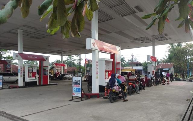 Simak Harga BBM Hari Ini, Pertamax di DKI Jakarta Tetap Rp13.300 (FOTO:MNC Media)