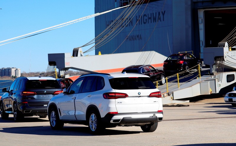 Pelabuhan di Jerman Antre Panjang, Pengiriman Mobil BMW-Tesla Delay (Dok.Carcoops)