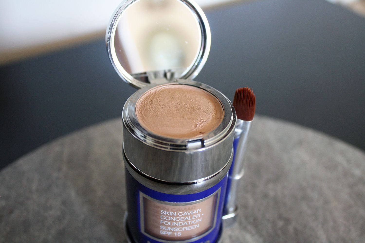 La Prairie Skin Caviar Concealer Foundation