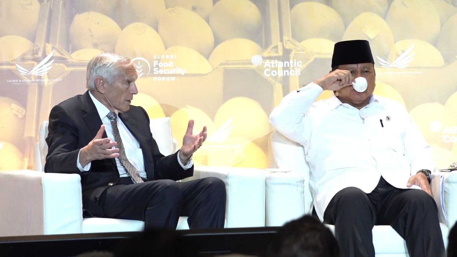 Bicara di Forum Pangan Dunia, Prabowo Perkenalkan Kopi Hambalang Favoritnya. Foto: MNC Media.