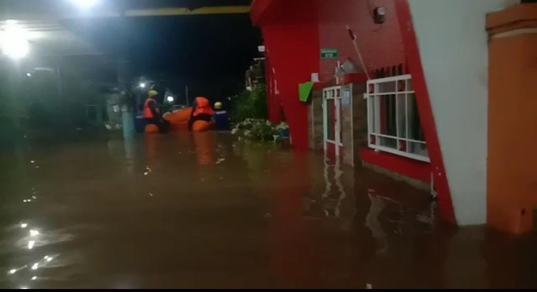 Banjir di Tangerang akibat hujan seharian kemarin (MPI)