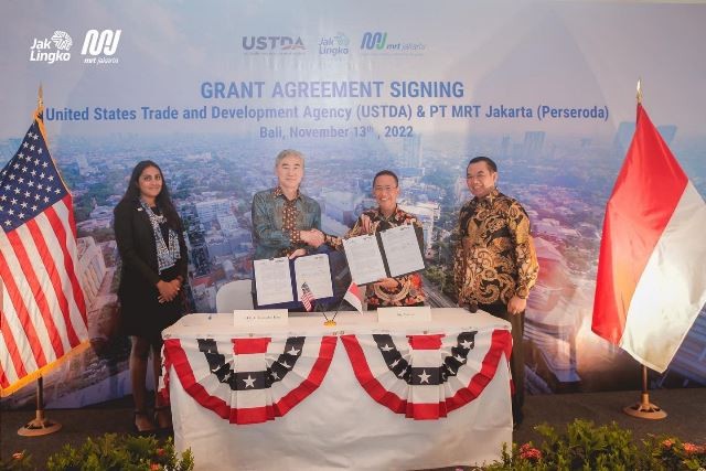 AS Kucurkan Hibah Rp11 Miliar ke MRT Jakarta, Buat Apa? (Foto: MNC Media)
