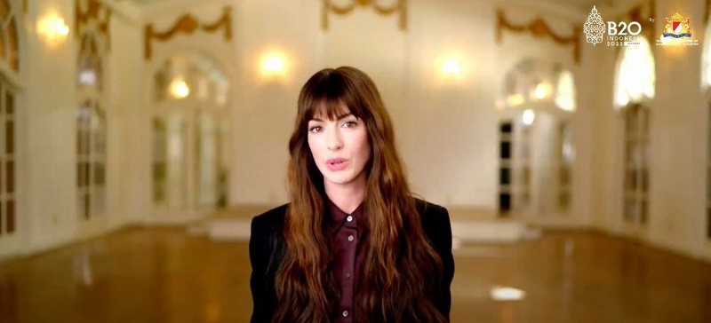 Anne Hathaway Blak-Blakan Ngerinya Dampak Pandemi Covid-19 ke Perempuan. (Foto: Michelle/MPI).