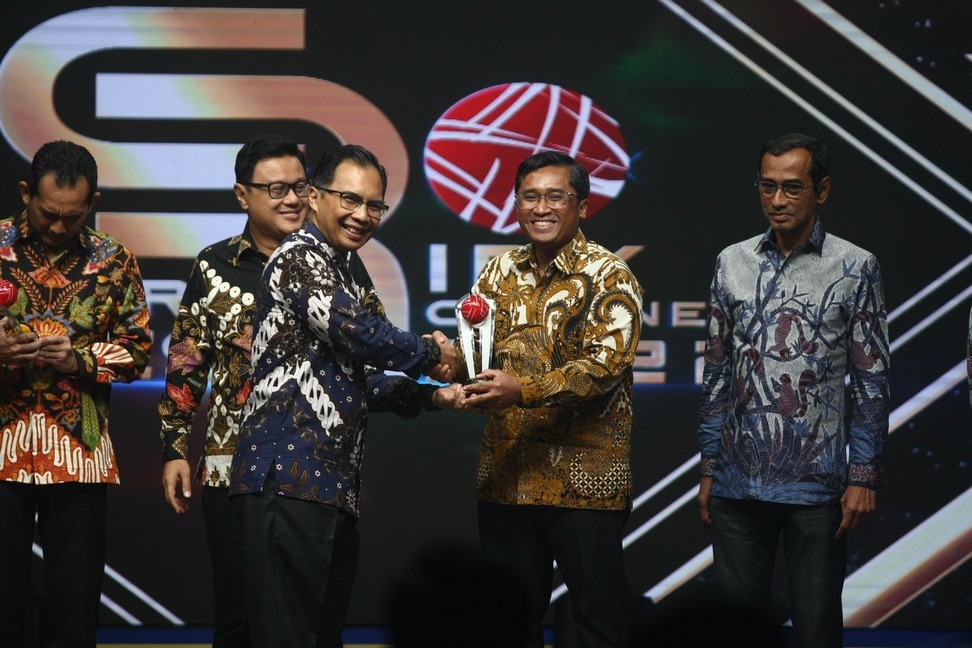 PLN Raih Anugerah CSR IDX Channel 2022 Melalui Program Pertanian Modern Terpadu Berbasis Listrik. (Foto: MNC Media)