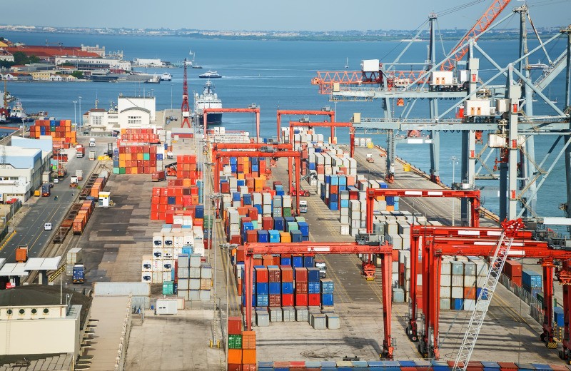 Dubai Ports World Minta Pengiriman Kargo RI Tak Mampir Malaysia-Singapura. Foto: MNC Media.