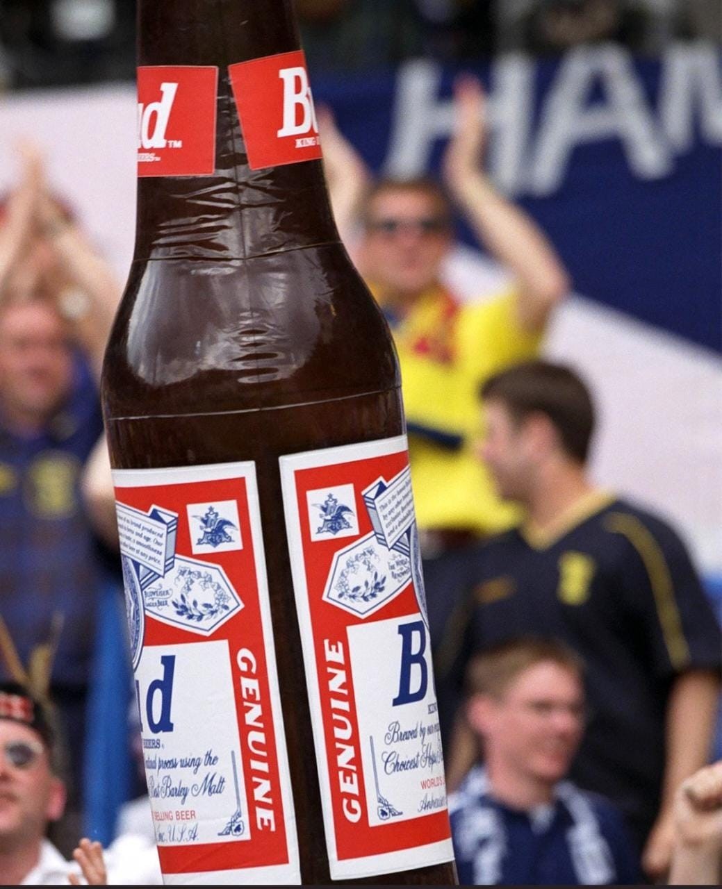 Qatar Larang Penjualan Bir di Piala Dunia 2022, Produsen Budweiser Langsung Terdampak. (Foto: Twitter Budweiser Football)