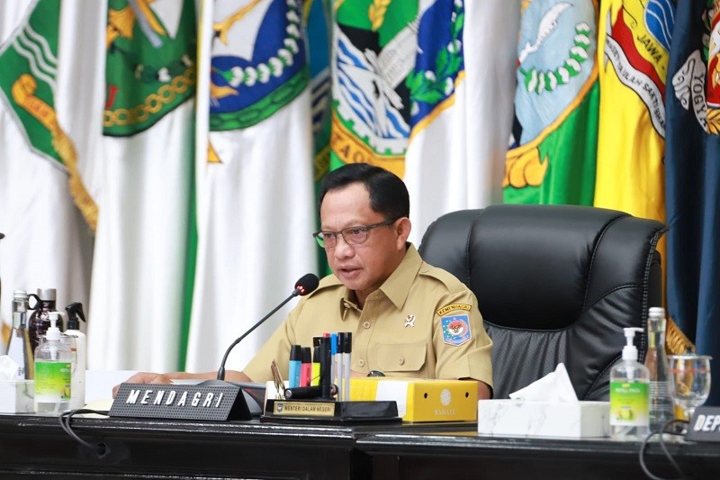 Mendagri Tito Karnavian meminta kepala daerah untuk mengubah pola pikir agar tak sekadar fokus terhadap belanja daerah. (Kemendagri)