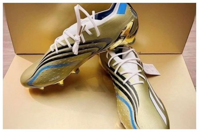 Sepatu Lionel Messi