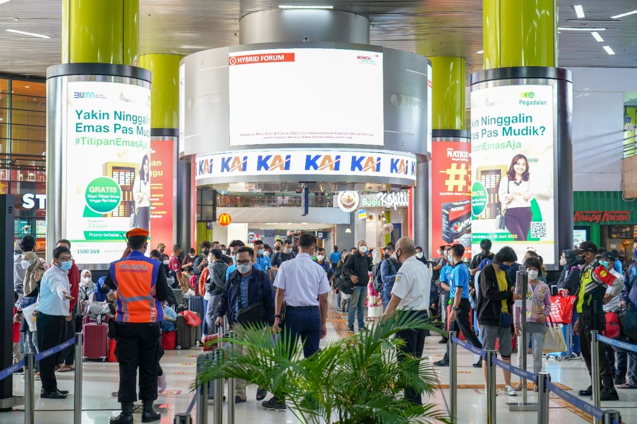 Libur Nataru, KAI Operasikan KA Tambahan Kapasitas 2.700 Kursi. (Foto: MNC Media)