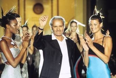 Siapa Pemilik Versace yang Super Tajir Namun Kematiannya Disebut Tragis. (Foto: Siapa Pemilik Versace)