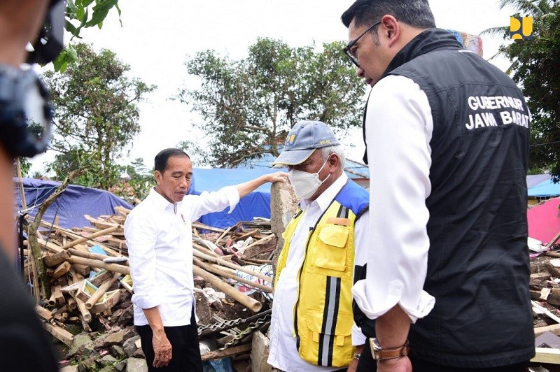 Jokowi Minta Sekolah Rusak Akibat Gempa Cianjur Dibangun dalam Tiga Bulan. (Foto: MNC Media).