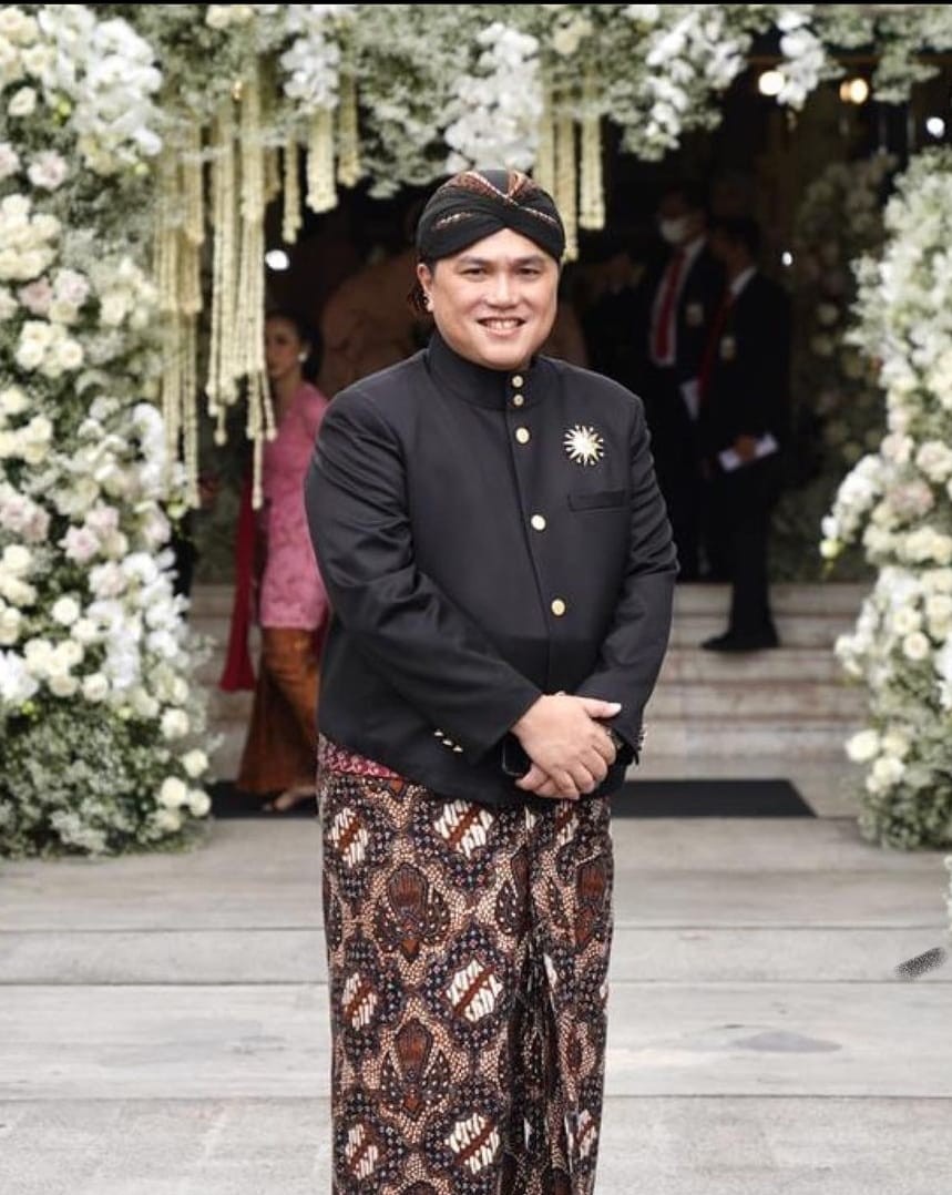 Saksikan Kirab Kaesang-Erina, Erick Thohir: Hidupkan Kembali Tradisi Lama. (Foto: tangkapan layar Instagram @erickthohir)