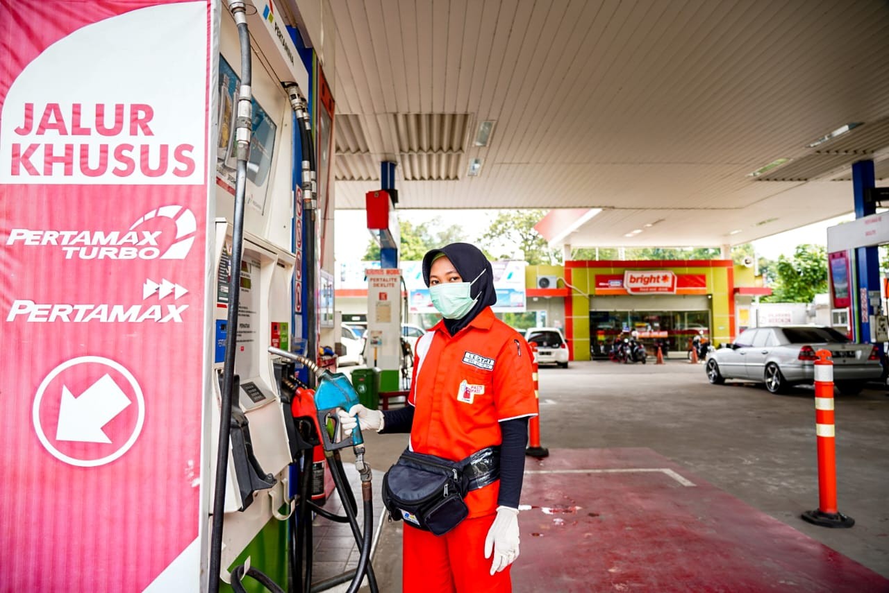 Kebutuhan BBM dan LPG Naik saat Nataru, Pertamina Siagakan 87 SPBU di Sumbagsel. (Foto: Demon Fajri/MNC Media)