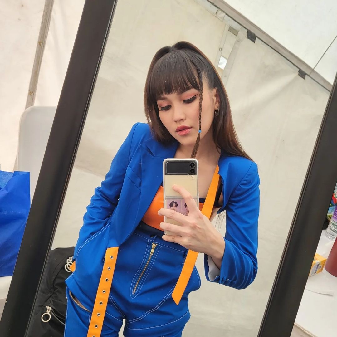 7 Artis Tajir Indonesia yang Pakai HP Android (Foto: Instagram/ayutingting92)