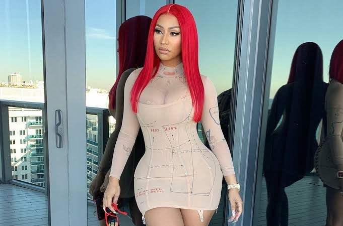 Nicki Minaj dikabarkan membeli sebuah rumah mewah yang baru dibangun dengan harga yang fantastis, yakni USD 19,5 juta atau sekitar Rp 304,5 miliar.