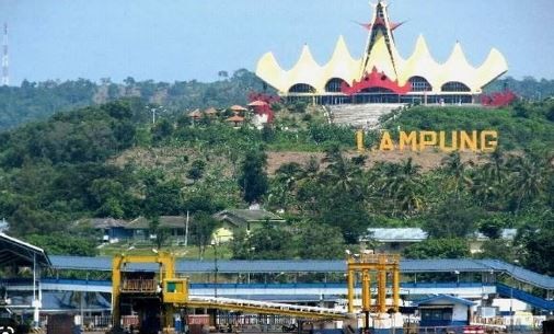 Ini Jalan Rusak di Lampung yang Mendadak Diperbaiki, Viral Setelah Dikritik Netizen. (Foto: MNC Media)