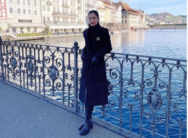 Tembus Rp100 Juta, Ini Outfit Liburan Tahun Baru Selebritis (Foto: dok Instagram Bunga Zainal)