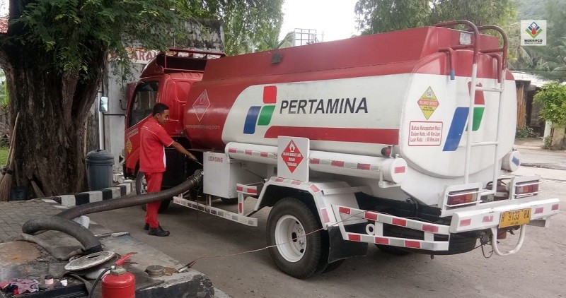 Pertamina Kesulitan Kirim BBM ke Karimunjawa karena Cuaca Buruk. (Foto: Angga Rosa/MNC Media)