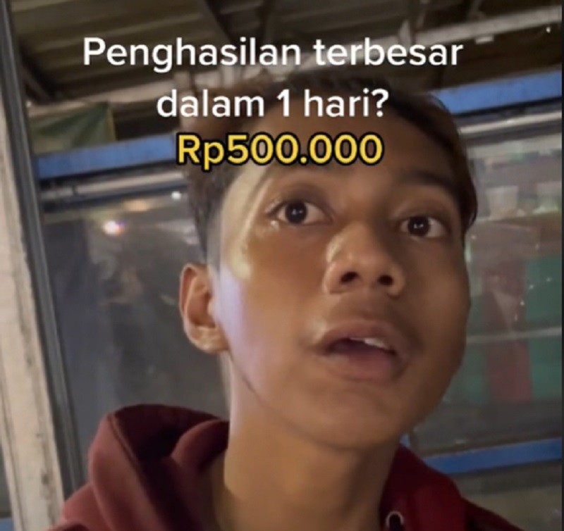 Bikin Cepat Kaya, Penghasilan Pengamen Sebulan Ngalahin UMP Bisa Sampai Rp15 Juta. (Foto: Tiktok @kementerian.keduitan).
