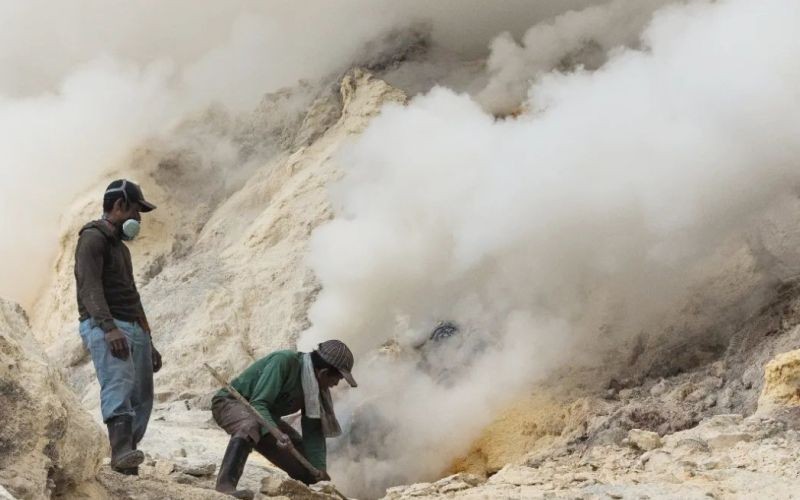 Aktivitas Vulkanik Naik, Wisata dan Tambang di Gunung Ijen Masih Normal  (Dok.Ist)