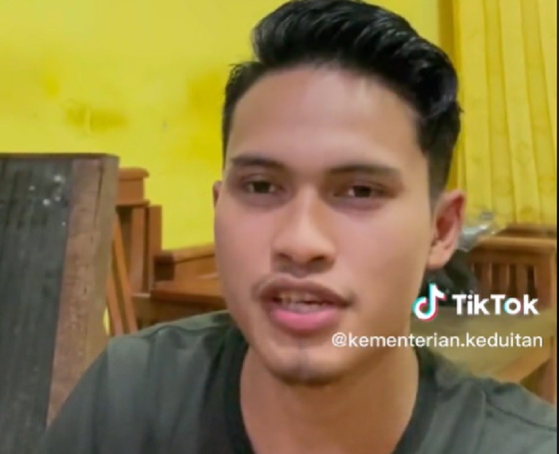 Cuma Jadi Tukang Pijat Refleksi, Enggak Nyangka Penghasilannya Super Besar. (Foto@kementerian.keduitan).