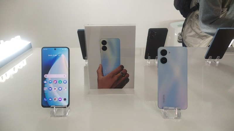 Realme 10 Pro Series 5G Resmi Hadir di RI, Harga Mulai Rp4,5 Jutaan (Dok.Ist)