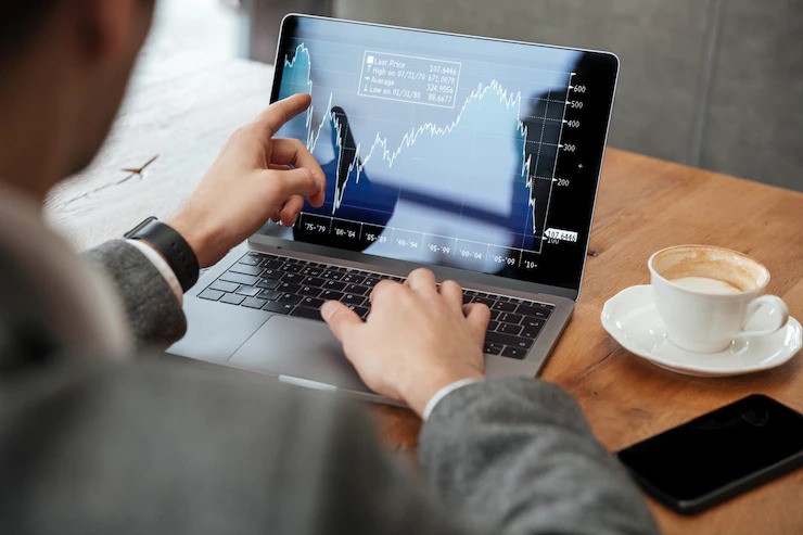 Kapan Waktu yang Tepat untuk Buy dan Sell dalam Saham? Begini Penjelasannya. (Foto: MNC Media) 