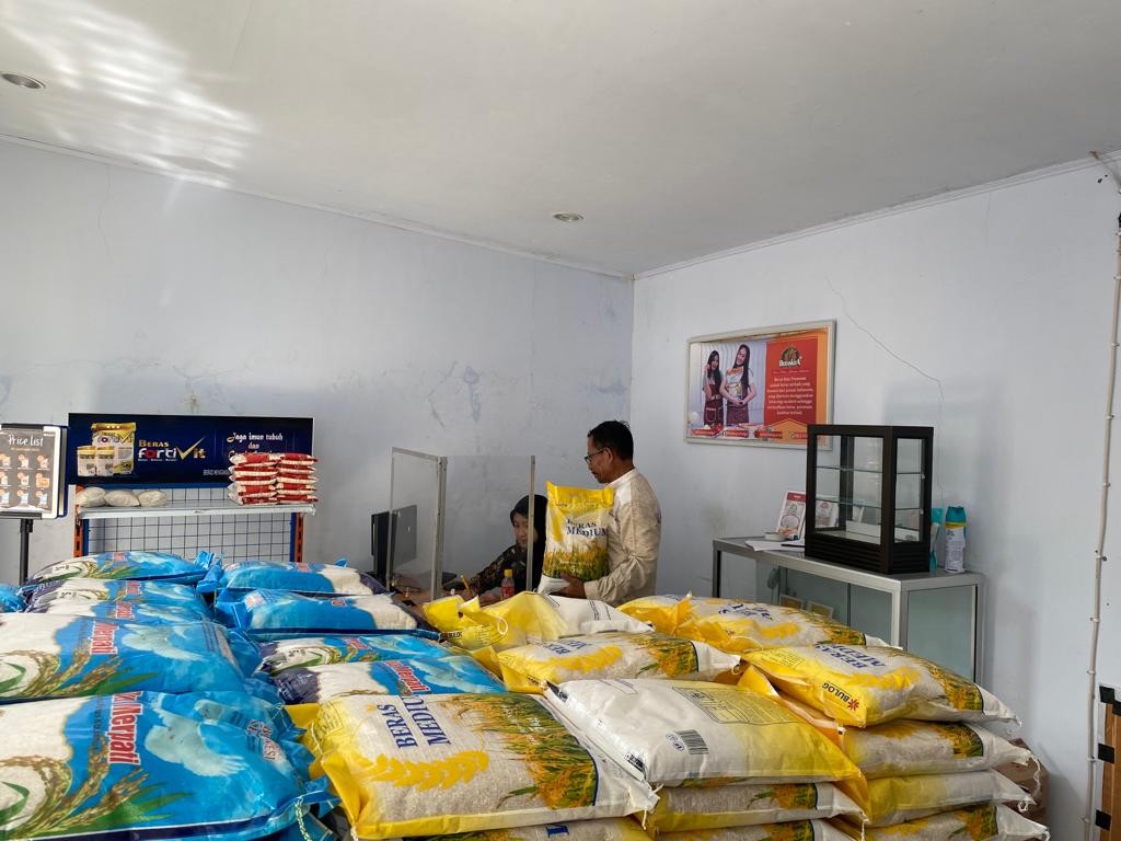 Sambut Kunker Jokowi ke Sulut, Bulog Salurkan 100 Ton per Hari. (Foto: Bulog)